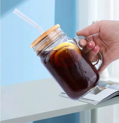 Tazza di calcio da 500 ml in vendita all&prime;ingrosso con coperchio di bambù e. Paglia