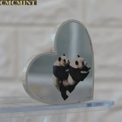 Moneta da banda argentata. 100 Mills d&prime;argento. 999 Panda Amore cuore