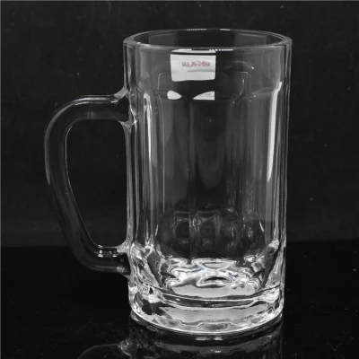 Tazza di birra grande all&prime;ingrosso tazza di vetro di birra di birra di tiraggio con la mano Impugnatura