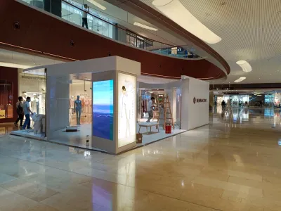  Stampa UV digitale interna Banner personalizzati Bandiere adesivi esposizione decalcomanie