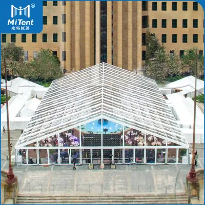 Tenda per matrimoni all&prime;aperto da 500 persone
