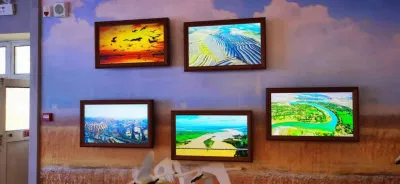 Video elettronico Pubblicità Android WiFi LCD Digital Photo Frame Con retina di verniciatura ad olio opaco antiriflesso