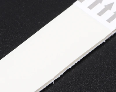 Adesivo di fissaggio rimovibile per cornice fotografica con fissaggio resistente senza lasciare l&prime;apparecchio Qualsiasi adesivo