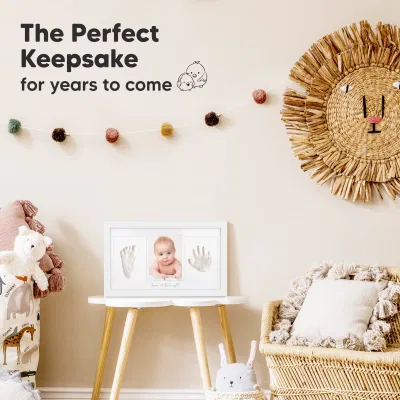 Baby handprint e footprint cornice