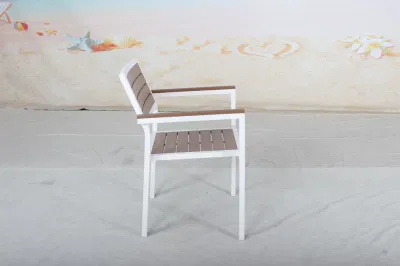 Vendita a caldo Giardino esterno Hotel Ristorante alluminio struttura legno di plastica Patio tavolo da pranzo sedie mobili