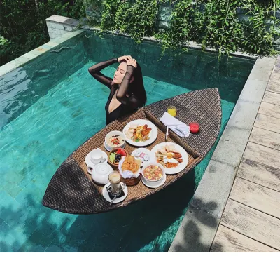 Vassoio di servizio Rattan per cibo ad acqua vassoio di prima colazione galleggiante per nuotare Piscina