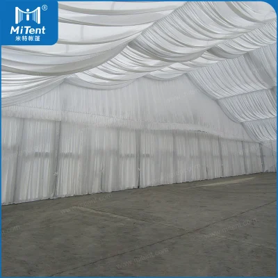 Tenda per matrimoni all&prime;aperto da 500 persone