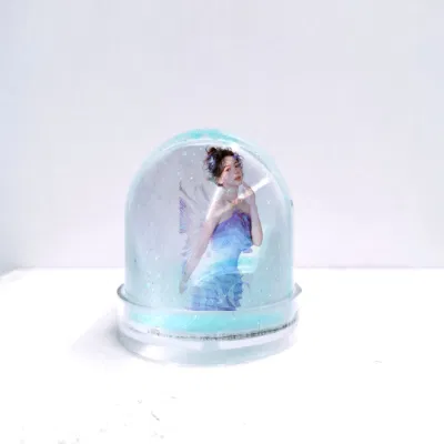Cornice fotografica personalizzata da 5*5*7cm con agitamento ad acqua Cornice con glitter Snow Ball