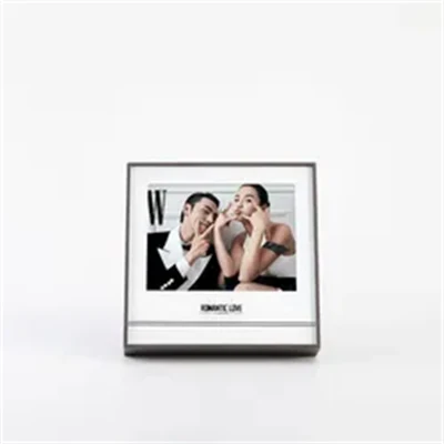  Hot Selling Wooden Photo Display Stands Wall Hanging Photo Frames