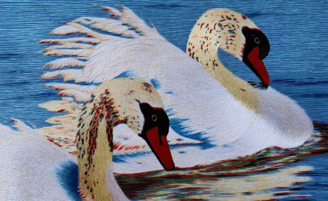 Pure Handmade Suzhou Embroidery Decoration Painting Swan Family