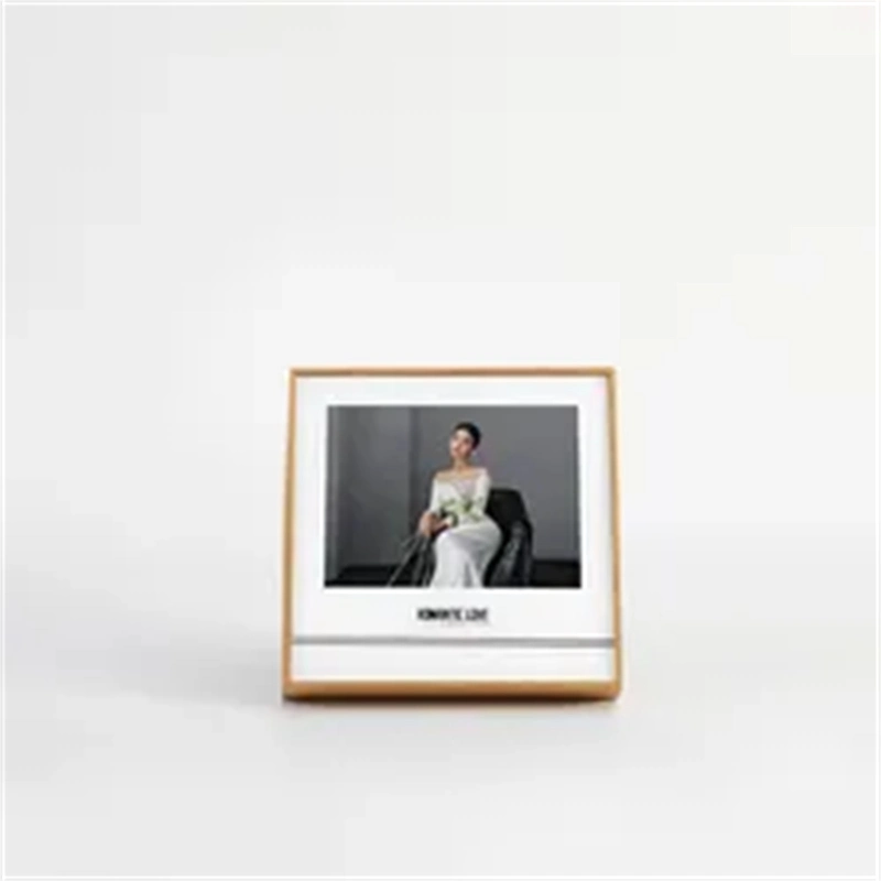 Hot Selling Wooden Photo Display Stands Wall Hanging Photo Frames