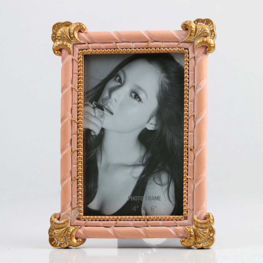 Hot Sale Personalized Handmade Color Painted Home Decorative Pink Resin 8X10 Big Photo Frame