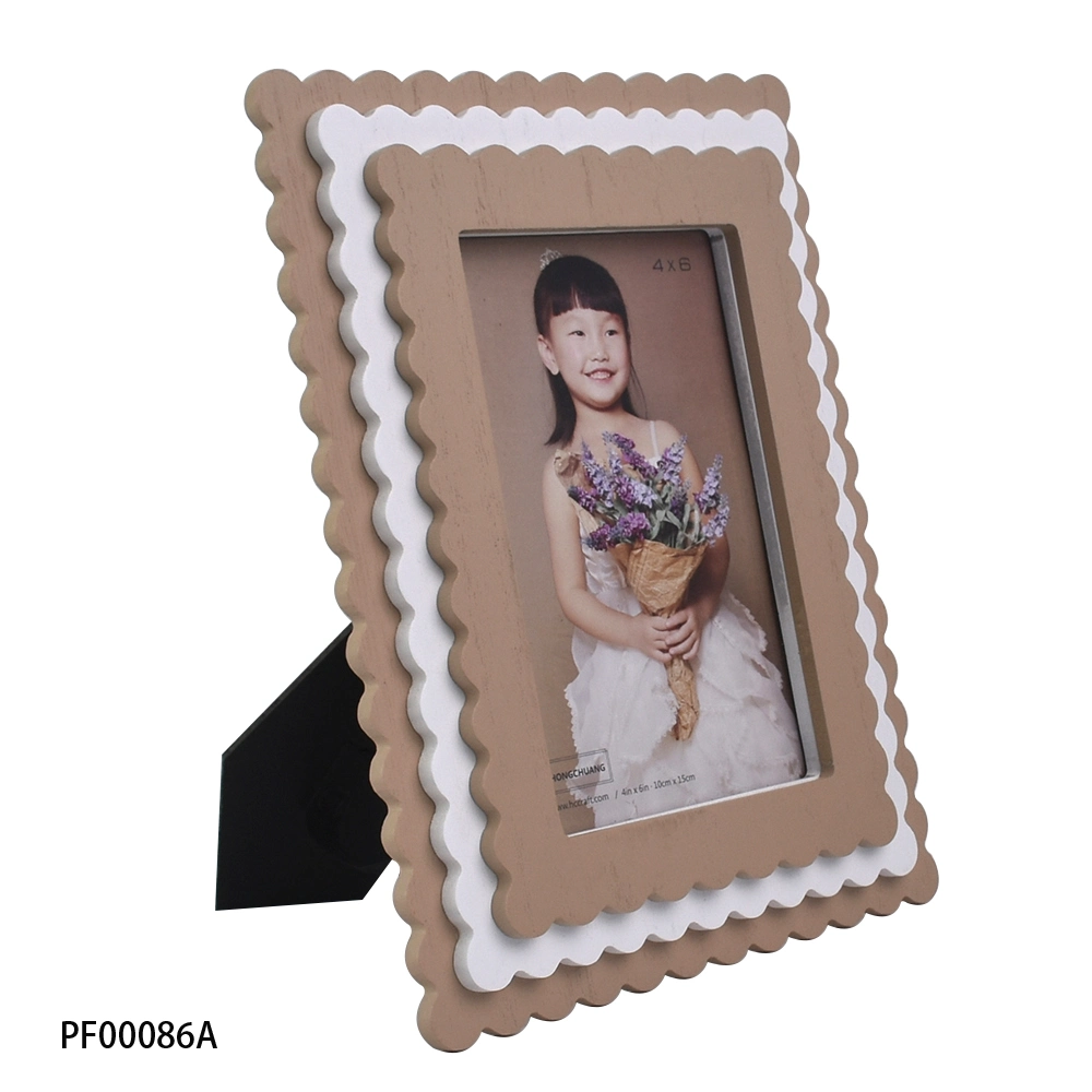 New Heart Design Natural Wooden Plastic 4X6&prime;&prime; 5X7&prime;&prime; 8X10&prime;&prime; Photo Frames