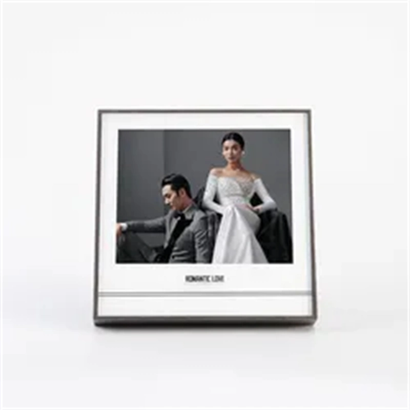 Hot Selling Wooden Photo Display Stands Wall Hanging Photo Frames