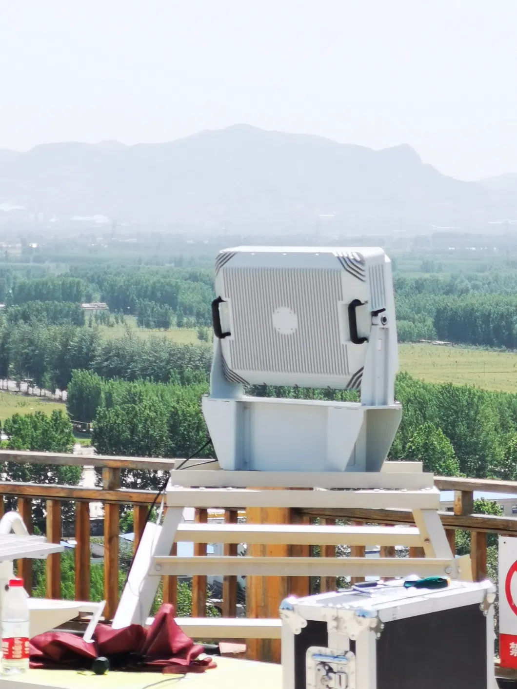 Single-Beam Low-Altitude S Band Vehicle and Human Detection Surveillance Warning Radar