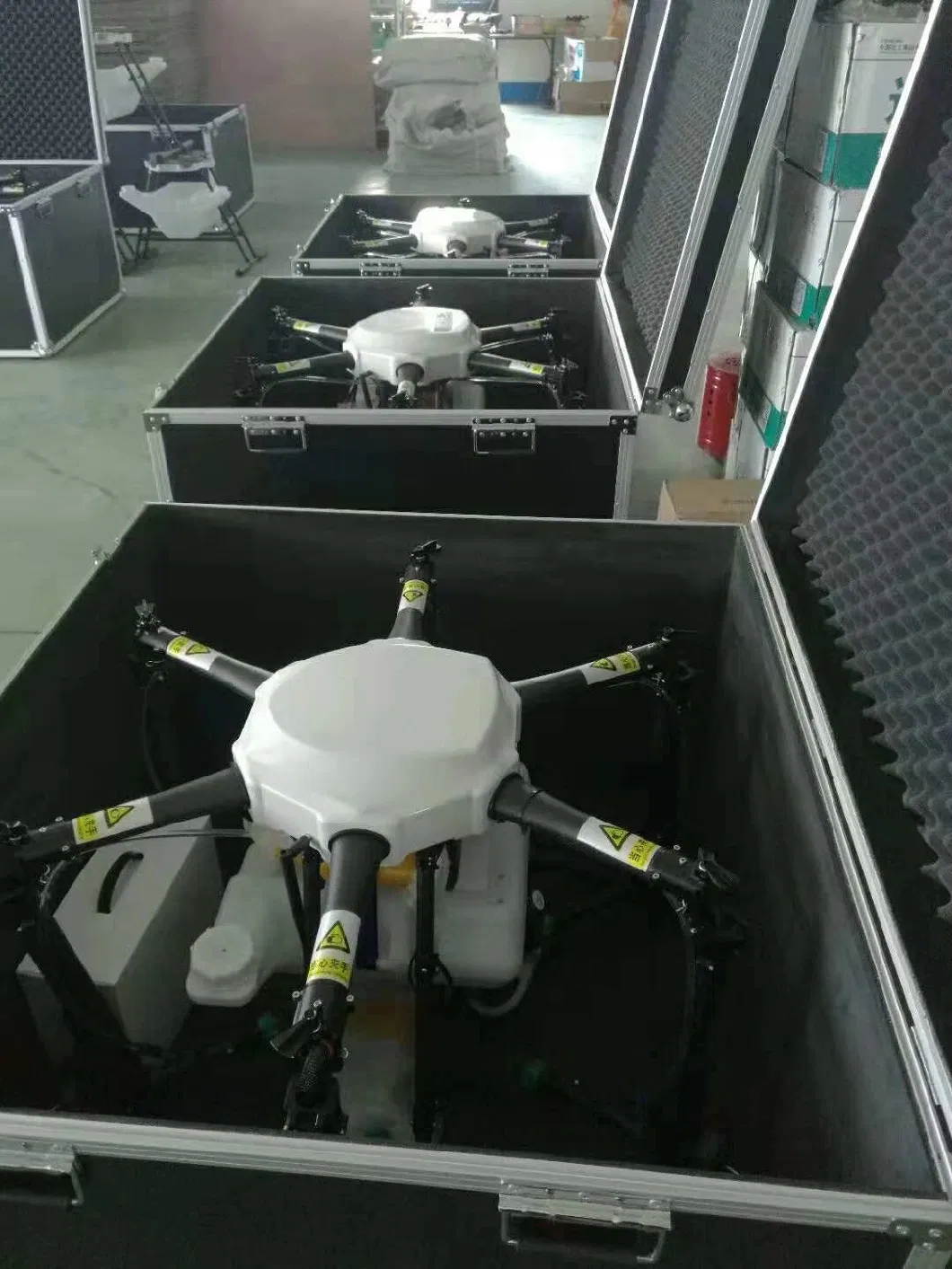Siyi Vd32 Remote Control 2.4G 16CH 3 in 1 Integrated Datalink S. Bus Vtx for Fpv Agricultural Spray Drone