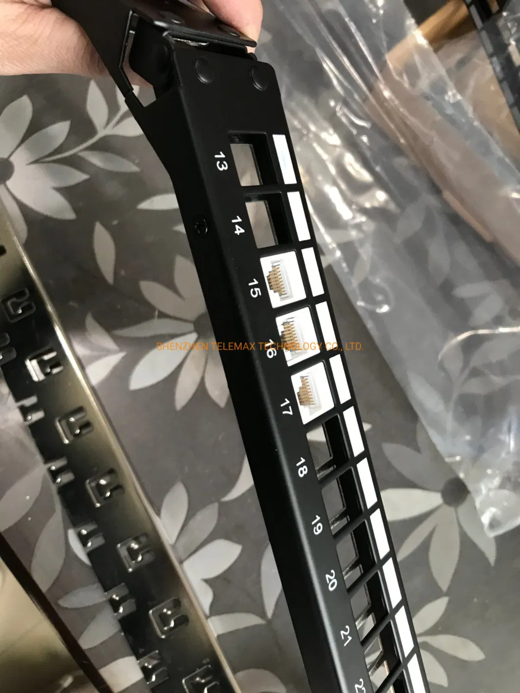 Telemax 1u 24 Port Modular Angled Patch Panel, Suitable for Unshielded Cat. 6 Jacks