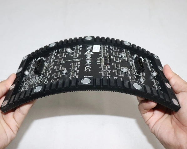 Hot Sales Indoor P3mm Curvie Full Color Flexible LED Module