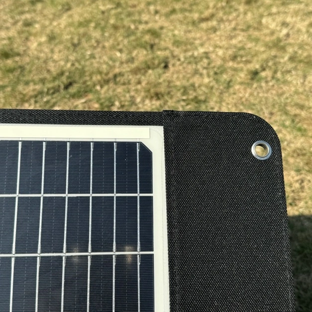 Flexible 100W Foldable Portable Solar Panel with Charger Connector