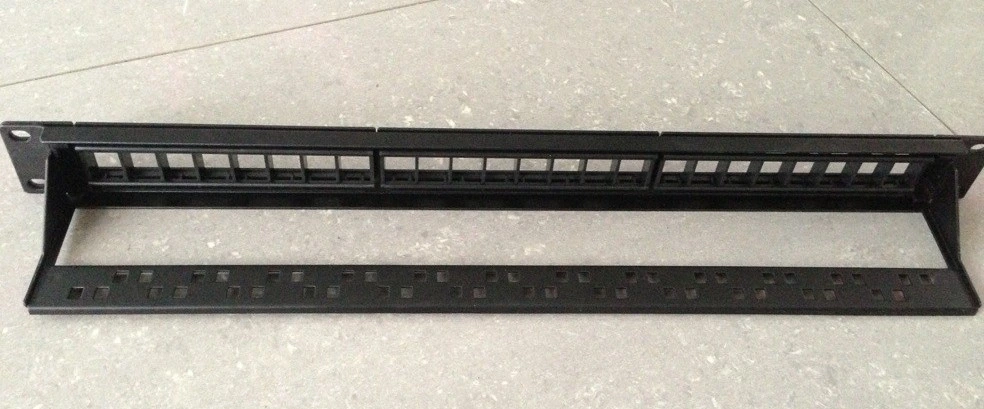 24 Port UTP Cat. 5e/Cat. 6 Patch Panel Black