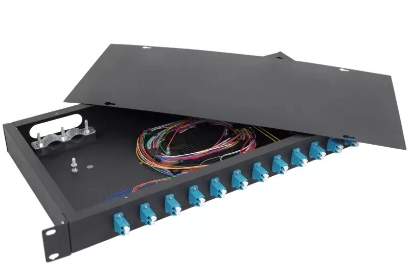 Hot Sales Dual Doors Wall Mount ODF 24 Core Sc LC FC St Patch Panel 48 Port Sc Duplex 482*200*45mm Dimension 24 Port 48 Core 1u Rack Type Fiber Optic Box