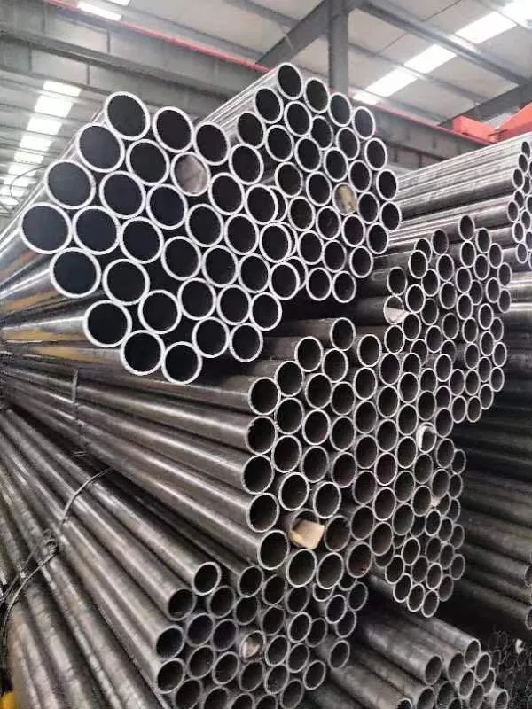 ASTM DIN JIS Standard Cold Drawn/Cold Rolling/Hot Rolling Precision Seamless Carbon Alloy Steel Pipe for Building Materials Gas and Oil Pipelines