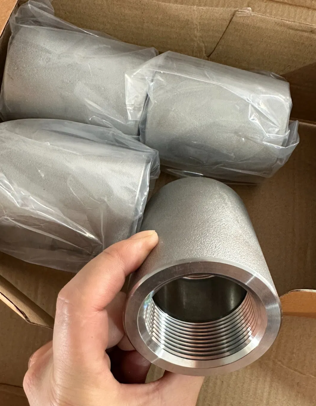 Super Duplex Stainless Steel Weld Neck Blind Screwed Socket Weld Slip on Raise Face Flange with Hub Pn10 Pn16 Pn25 Cl1500 Cl900 Cl2500 Online China Wholesale