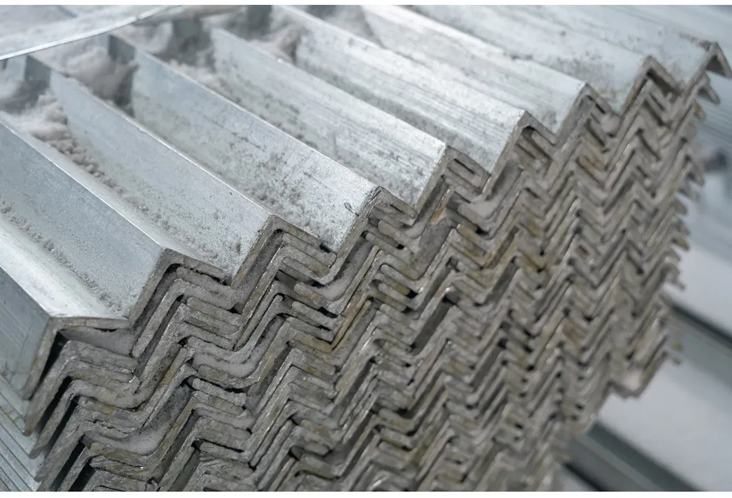 Hot Rolled Mild Steel Equal Angel / Galvanized Steel Angle Iron Price / Ss400 Perforated Angle Steel L/U/H/I Shape