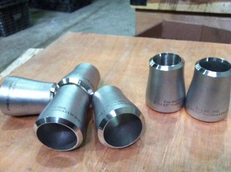 B16.9 En10253 304 Butt Weld Ss SUS304 SUS316 Super Duplex 2205 Uns31803 Seamless Welding Cap Reducer Bend Pipe Fitting Tee Elbow Stainless Steel Pipe Fittings