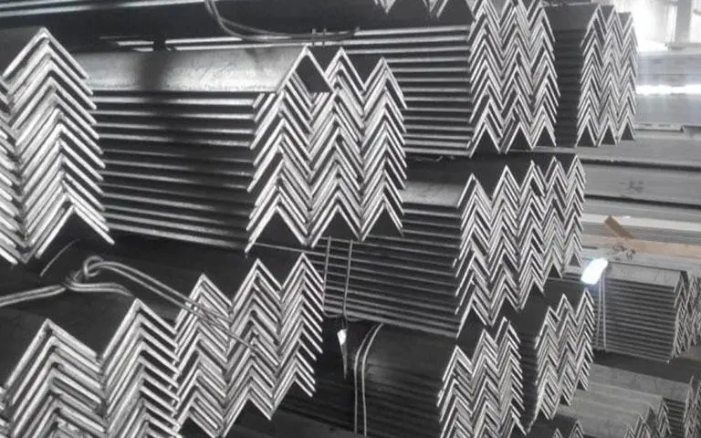 Ss400 S235jr Q345 Q235 Carbon /Galvanized Multi-Purpose Equal Steel Slotted Angle L Shaped Galvanized Equal Unequal Iron Ms Steel Angle