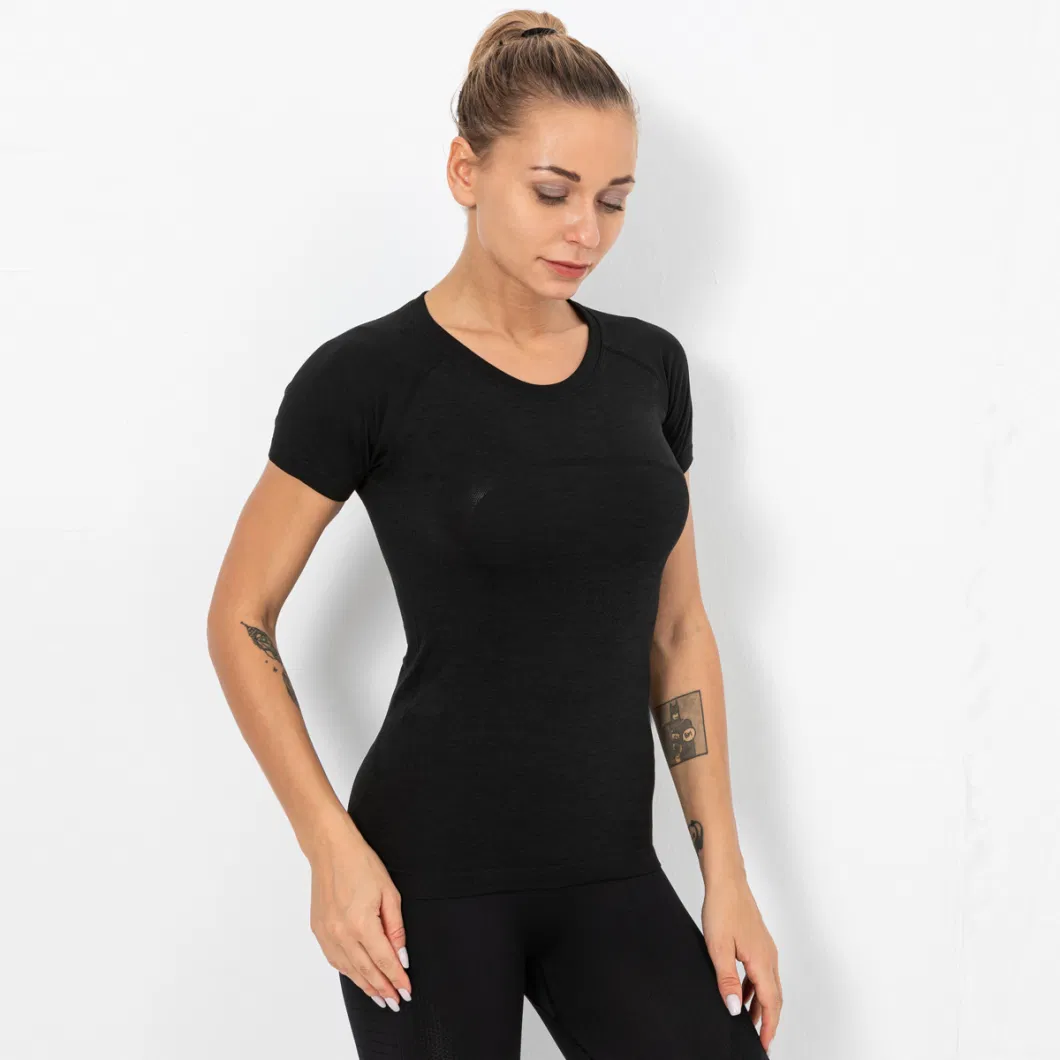 Seamless Yoga T-Shirts for Women Quick-Drying Workout Clothes Short Sleeve Sports Wear Women&prime; S &amp; Men T-Shirt