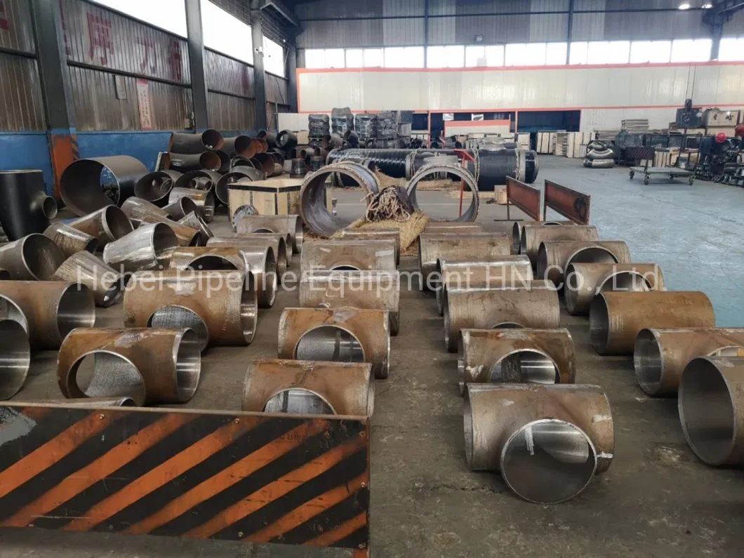 Butt Welding Pipe Fittings Reducing Equal Tees in China A860 Whpy 42/52/60/70/80