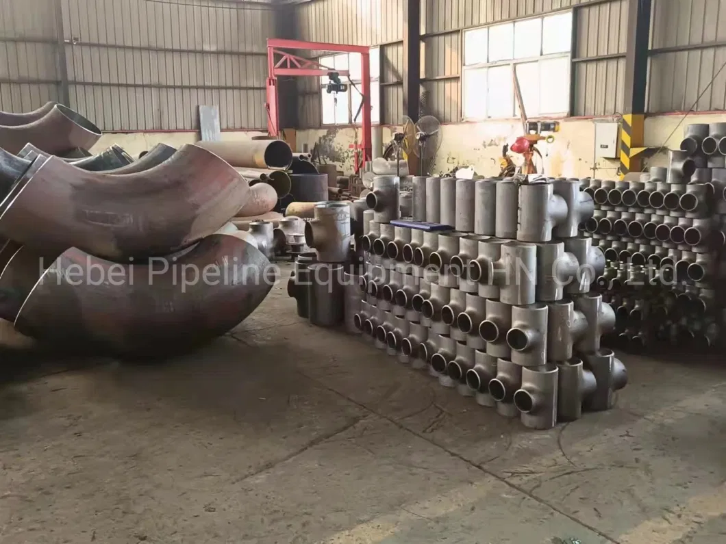 Butt Welding Pipe Fittings Reducing Equal Tees in China A860 Whpy 42/52/60/70/80