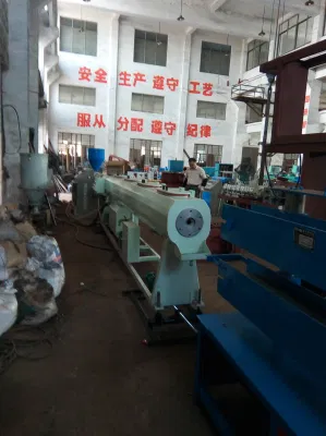 Linea di produzione per estrusione tubi in PVC HDPE a doppio colore
