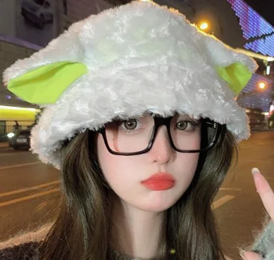 Women&prime;s Cute Sheep Ear Bucket Hat Warm Winter Fuzzy Fleece Fisherman Hat