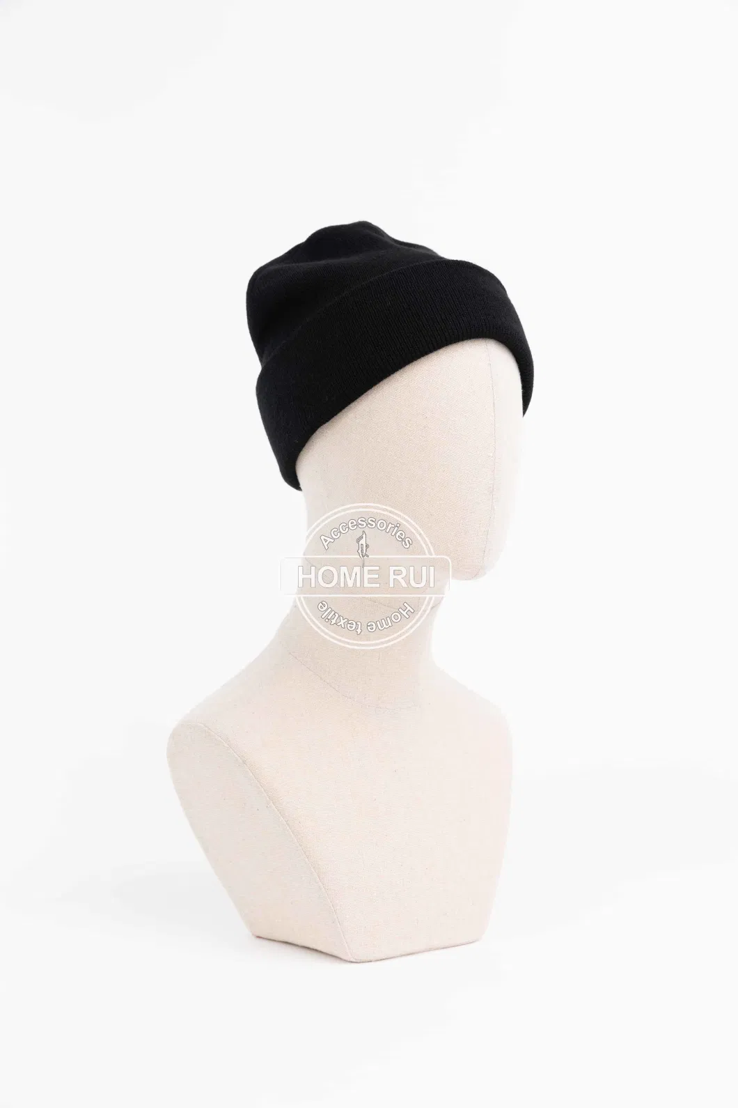 OEM Low MOQ Winter Outdoor Running Riding Cycling Leather Patch Custom Logo Ribbed Knit Skully Beanie Hats