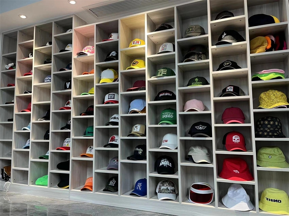 Wholesale Dropshipping Fitted Baseball Hats Caps Embroidered Polyester Flat Brim Caps for Men Women