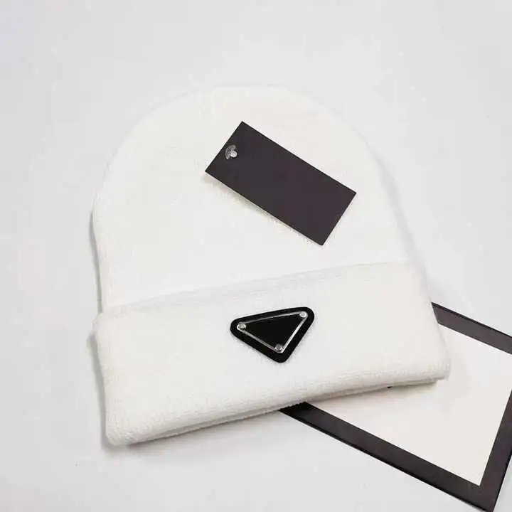 Designer Knitted Hats Winter Letter Logo Classical Winter Hats Luxury Beanies Cap