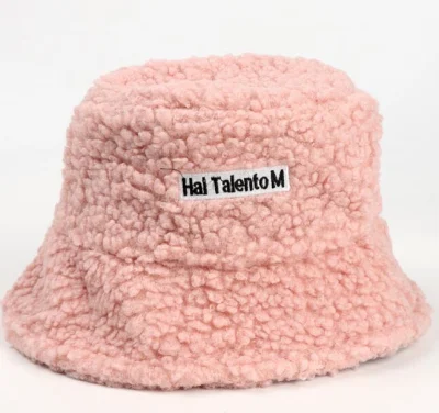 Cappellino da donna per l&prime;autunno e l&prime;inverno, lana d&prime;agnello calda Cappello casual Wild Bucket Hat all&prime;ingrosso con etichetta Letter