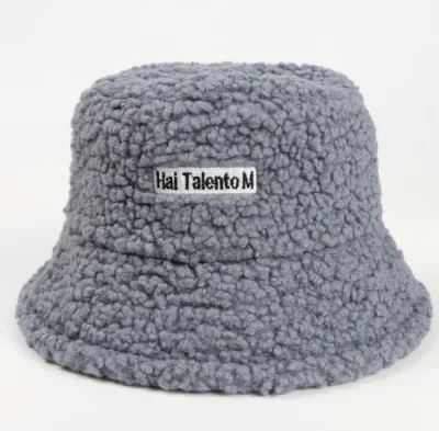 Cappellino da donna per l&prime;autunno e l&prime;inverno, lana d&prime;agnello calda Cappello casual Wild Bucket Hat all&prime;ingrosso con etichetta Letter