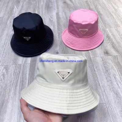 Nuovo cappello impermeabile in nylon Triangolo invertito in metallo Standard cappello da pescatore Cappello a secchio per ombreggiatura