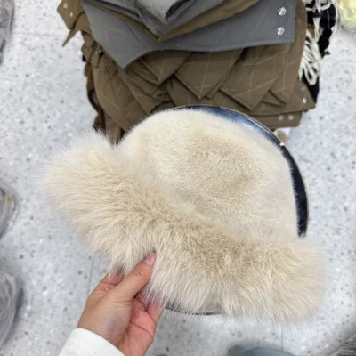 Secchio orlato in pelliccia cappello secchio Cashmere cappello all&prime;ingrosso Prezzo repliche 70 Lana, 30 Rabbit in pelliccia cappello Designer caldo 5A cappuccio ispessito e scaldante