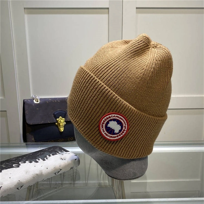 Designer Beanie Hats with Pompoms for Women Brand Luxury Trendy Autumn Winter Knit Mens Hats Luxury