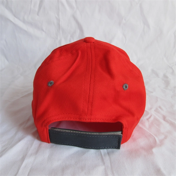 Zp022 Customized Red Color Cotton Men&prime;s Baseball Cap