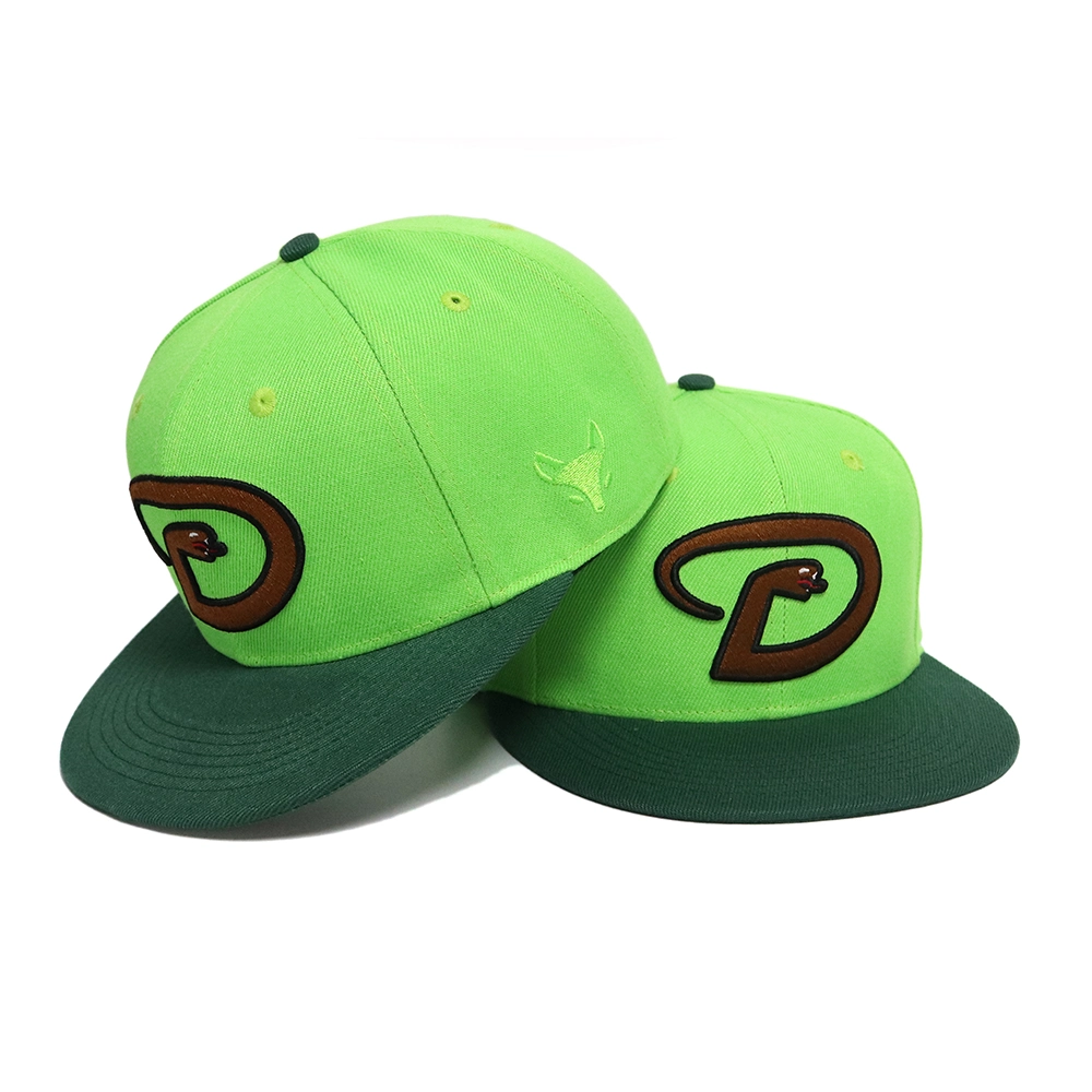 Personalized and Comfortable Green Snapback Cap Made of Pure Cotton Fabric with Animal-Like Embroidery