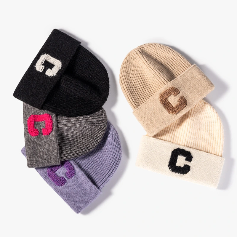 The Korean Version of The Alphabet Is Simple and Versatile to Keep Warm and Cold-Proof Trendy Knitted Hats