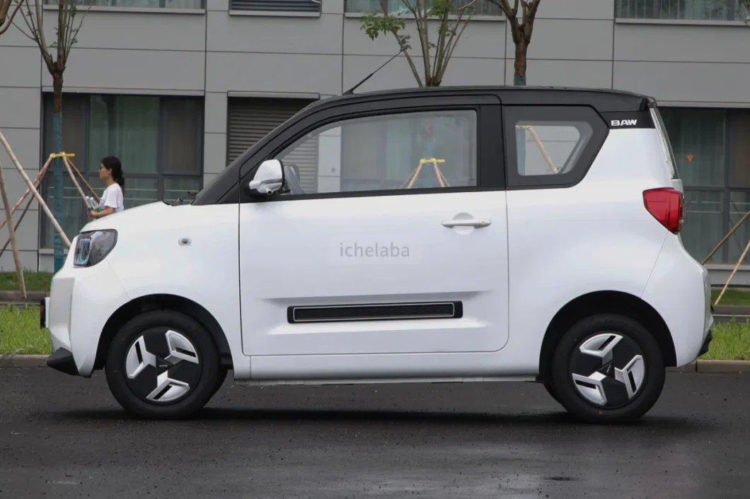 China Mini Small Electrical Drive Hatchback Car Electric Vehicle with Low Price