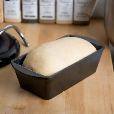  High Quality Non-Stick Rectangular Coated Cast Iron Loaf Bread Baking Frying Pan with Lid