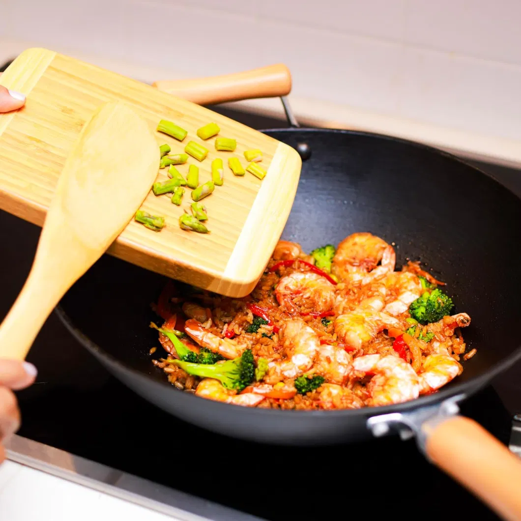 Non Coating Cast Iron Wok and Frying Pan, Traditional Chinese Handmade Woks with Wooden Handle Wok