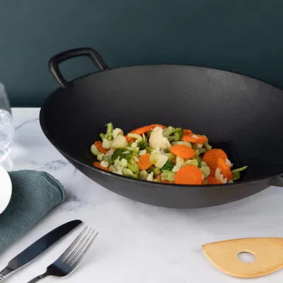 China Alta calidad 36/40 cm olla cocción de Wok hierro fundido Con mango era y cubierta de madera